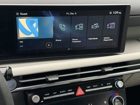 Certified 2025 Hyundai Tucson SEL image 11