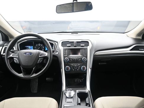 Used 2018 Ford Fusion S image 34