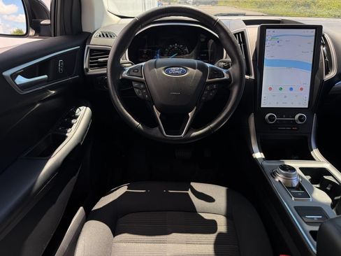 Used 2021 Ford Edge SEL w/ Cargo Accessory Package AWD/4WD image 11