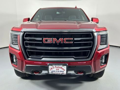 Used 2023 GMC Yukon XL AT4 w/ Technology Package image 2