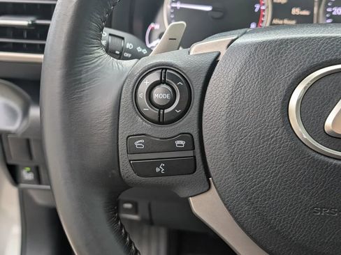 Used 2015 Lexus IS 200t image 21