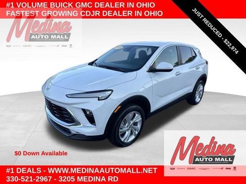 Used 2024 Buick Encore GX Preferred AWD/4WD image 1