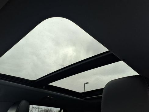 Certified 2023 Ford Explorer XLT w/ Equipment Group 202A image 15