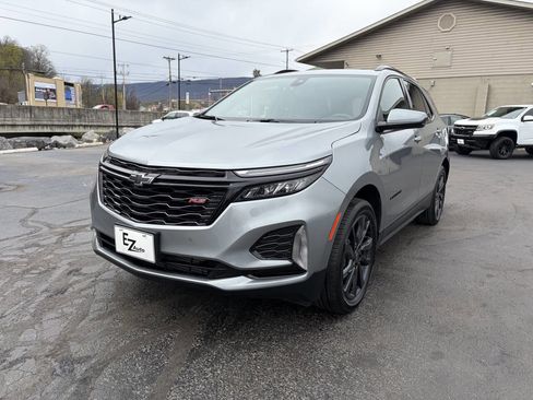 Used 2024 Chevrolet Equinox RS image 4