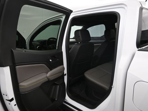 Certified 2023 Chevrolet Colorado ZR2 w/ ZR2 Convenience Package III image 19