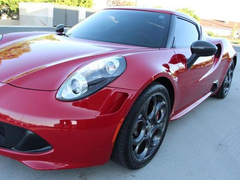 Used 2015 Alfa Romeo 4C Launch Edition w/ Convenience Group RWD image 44