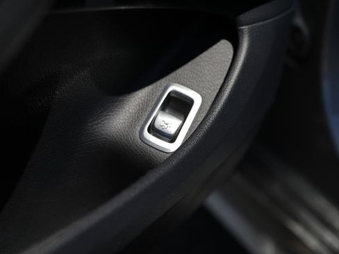 Used 2015 Mercedes-Benz S 550 Sedan image 29