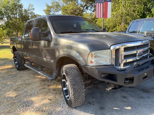 Used 2005 Ford F250 XLT AWD/4WD image 3