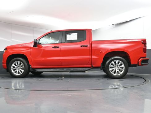 Used 2025 Chevrolet Silverado 1500 Custom image 32