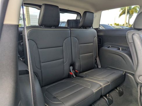 Used 2023 GMC Acadia Denali w/ Trailering Package image 15