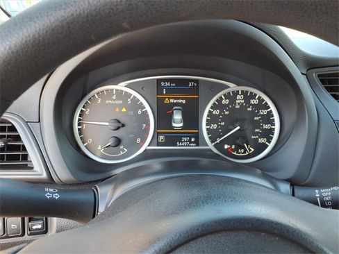 Certified 2019 Nissan Sentra S image 8