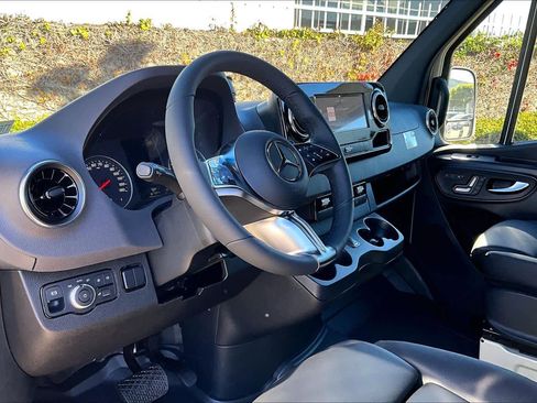 New 2026 Mercedes-Benz Sprinter 2500 image 8