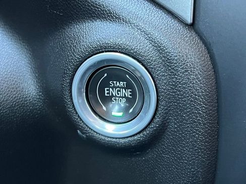 Used 2022 Chevrolet Silverado 1500 LT image 34