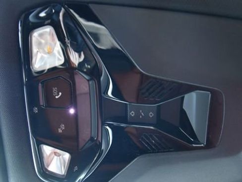 Used 2026 BMW X1 xDrive28i w/ Technology Package image 20