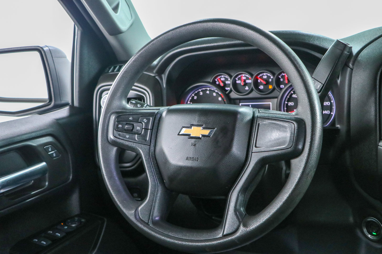 Used 2023 Chevrolet Silverado 1500 Custom AWD/4WD image 13