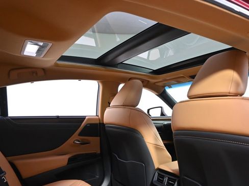Used 2025 Lexus ES 350 Ultra Luxury FWD image 17
