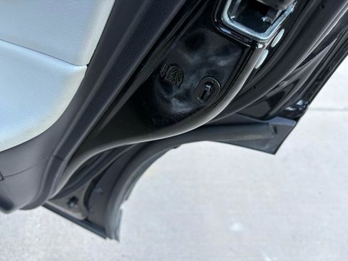 Used 2021 Toyota RAV4 XLE image 52