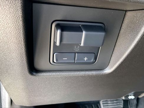 Used 2025 GMC Canyon Elevation w/ Convenience Package RWD image 14