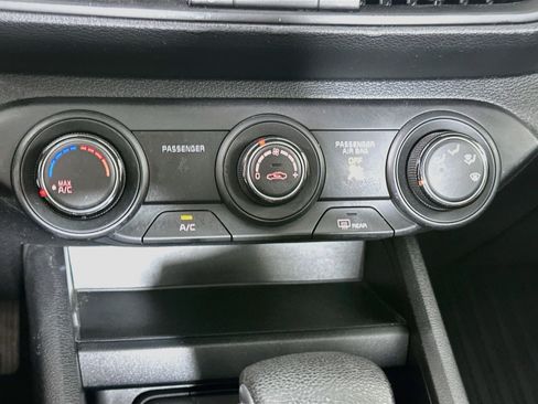 Used 2020 Kia Forte LXS FWD image 22