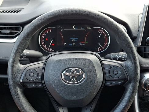 Certified 2025 Toyota RAV4 XLE AWD/4WD image 18