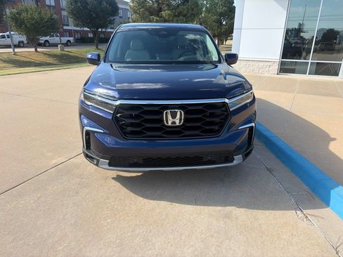 Certified 2025 Honda Pilot EX-L image 5