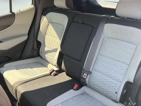 Used 2022 Chevrolet Equinox LT w/ Driver Convenience Package AWD/4WD image 13