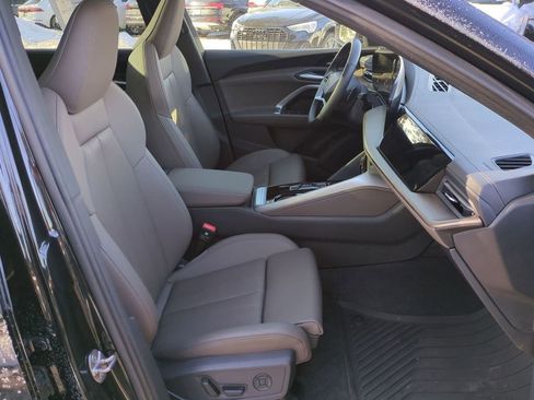 Certified 2025 Audi Q5 Premium Plus image 24