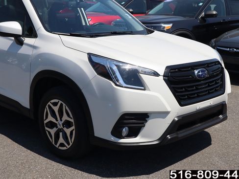 Used 2023 Subaru Forester Premium AWD/4WD image 4