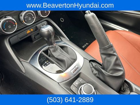 Used 2023 MAZDA MX-5 Miata Grand Touring w/ Weather Package image 12