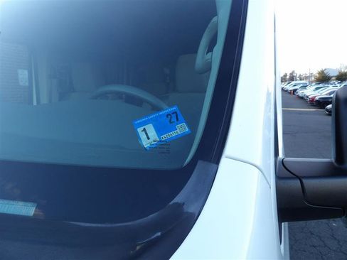 Used 2018 Nissan NV 3500 S image 4