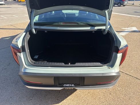 New 2025 Kia K4 LXS image 10