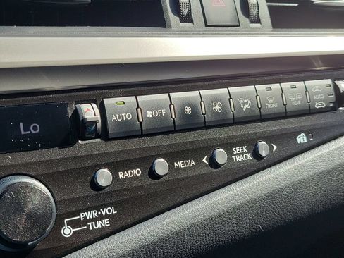 Used 2019 Lexus ES 350 w/ Accessory Package 2 FWD image 33