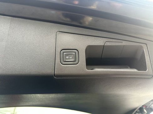 Used 2022 Cadillac XT5 Luxury image 33