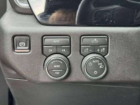 Used 2026 Chevrolet Silverado 1500 LT AWD/4WD image 20