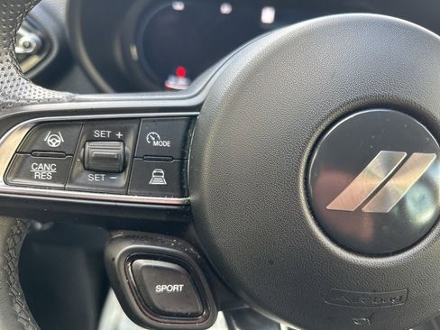 Used 2024 Dodge Hornet GT image 11