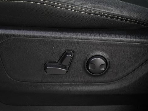 Used 2023 RAM 1500 Big Horn AWD/4WD image 23