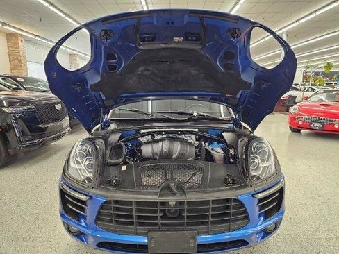 Used 2017 Porsche Macan image 40
