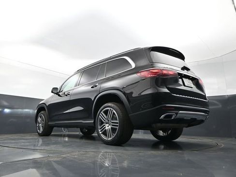 Used 2025 Mercedes-Benz GLS 450 4MATIC image 23