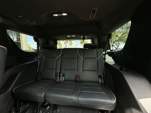 Certified 2023 Cadillac Escalade Premium Luxury image 32