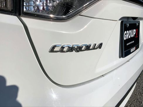 Used 2022 Toyota Corolla LE FWD image 30