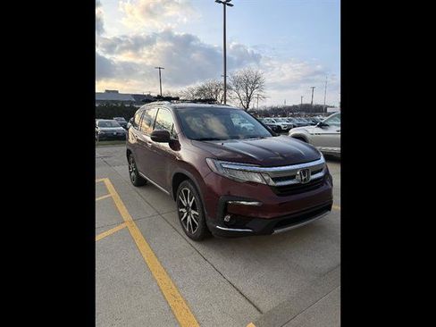 Used 2019 Honda Pilot Touring image 1
