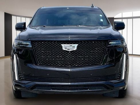 Certified 2023 Cadillac Escalade Sport Platinum AWD/4WD image 3