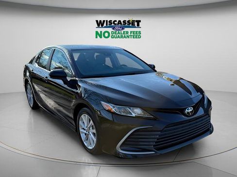 Used 2024 Toyota Camry LE FWD image 16