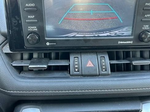 Used 2021 Toyota RAV4 XLE Premium FWD image 11