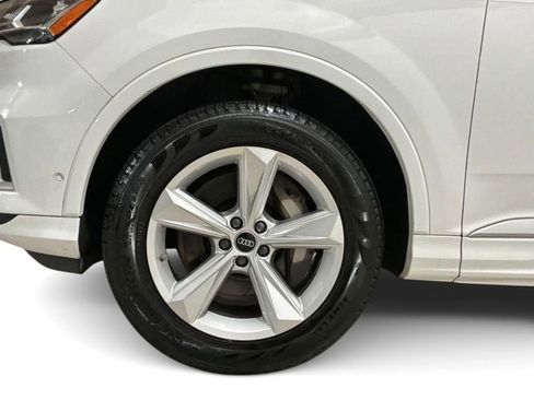 Used 2023 Audi Q7 2.0T Premium Plus w/ Convenience Package AWD/4WD image 13