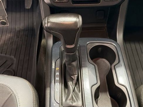 Used 2018 Chevrolet Colorado Z71 AWD/4WD image 16