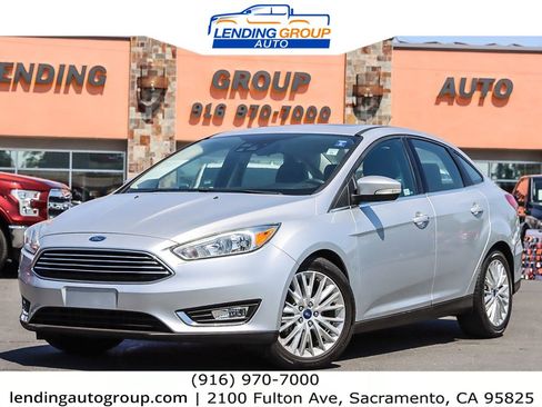 Used 2017 Ford Focus Titanium w/ Titanium Technology Package image 1