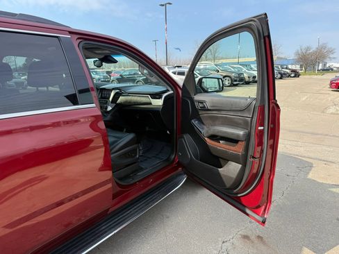 Used 2018 GMC Yukon SLT AWD/4WD image 26