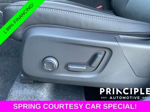 New 2026 Volvo XC40 B5 Plus w/ Protection Package Premier AWD/4WD image 19