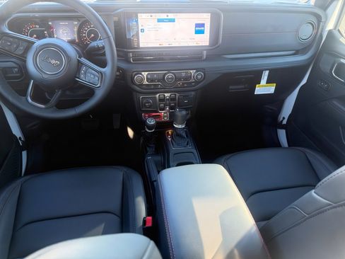 New 2026 Jeep Gladiator Rubicon image 15